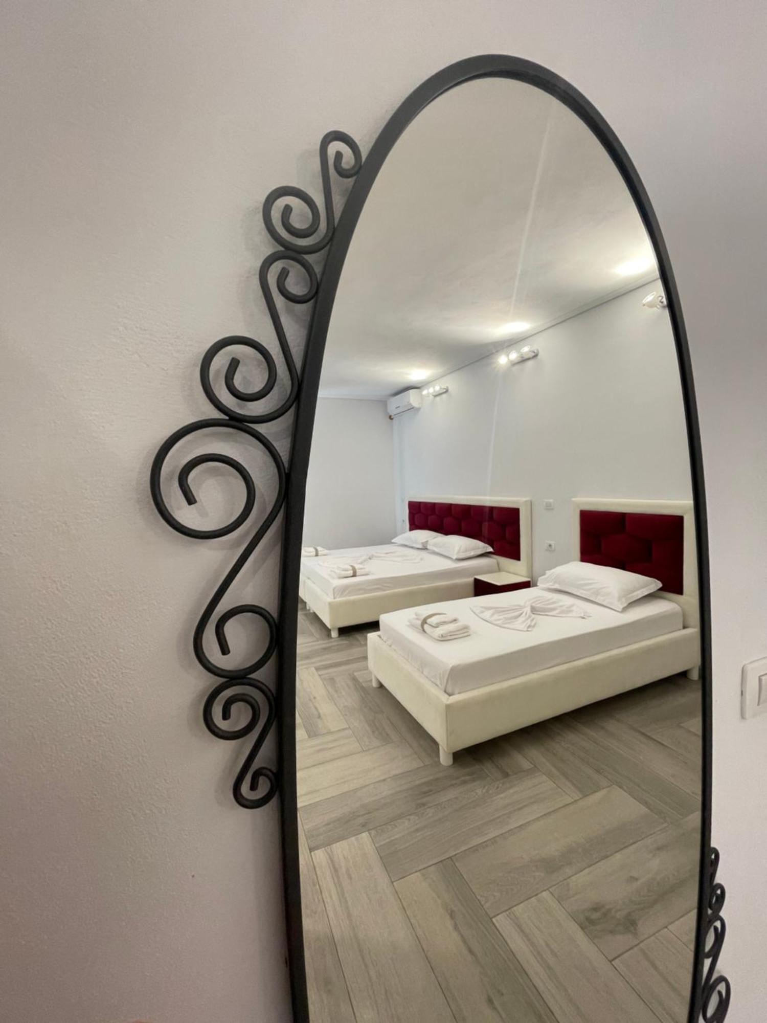 Cava Boutique Hotel Sarandë Exterior foto