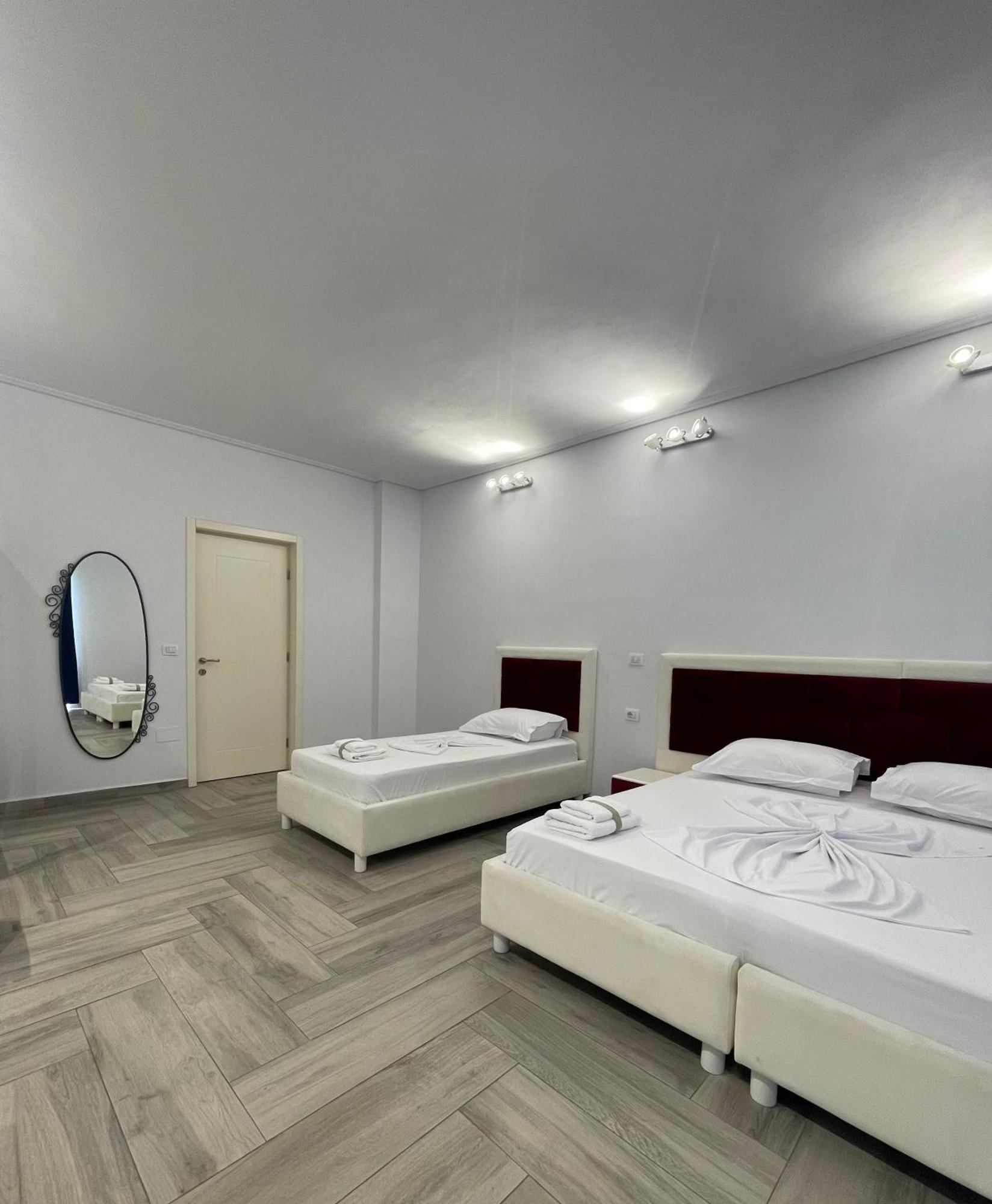 Cava Boutique Hotel Sarandë Exterior foto